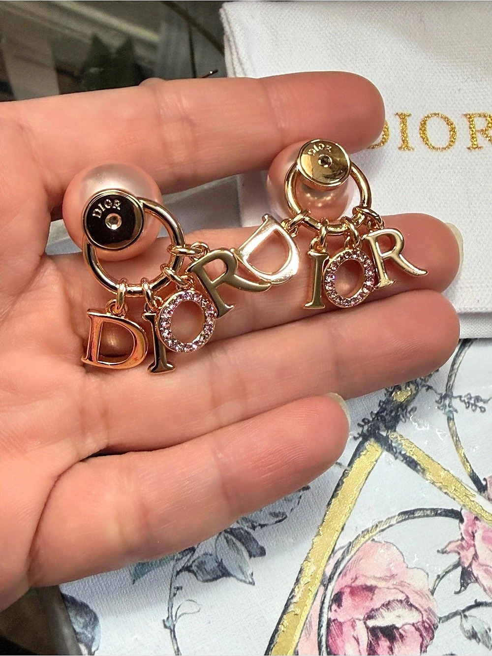 Dior - Picture 5 of 7